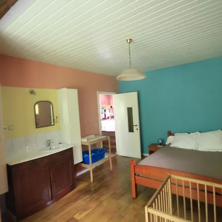 Maison Spacieuse Au Coeur De Avec Jardin *